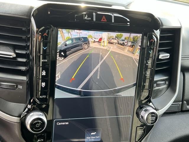 2023 RAM 1500 Big Horn Crew Cab 4x4 5'7" Box