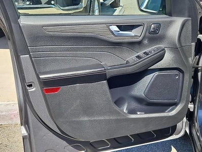 2025 Ford Escape Platinum