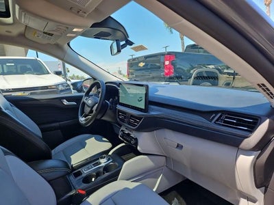 2025 Ford Escape Platinum