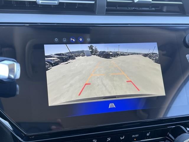 2027 Chevrolet Bolt FWD 4dr LT