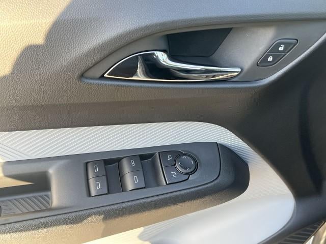 2027 Chevrolet Bolt FWD 4dr LT