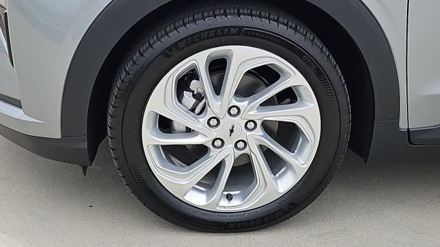 2027 Chevrolet Bolt FWD 4dr LT
