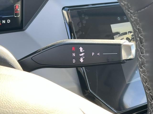 2027 Chevrolet Bolt FWD 4dr LT