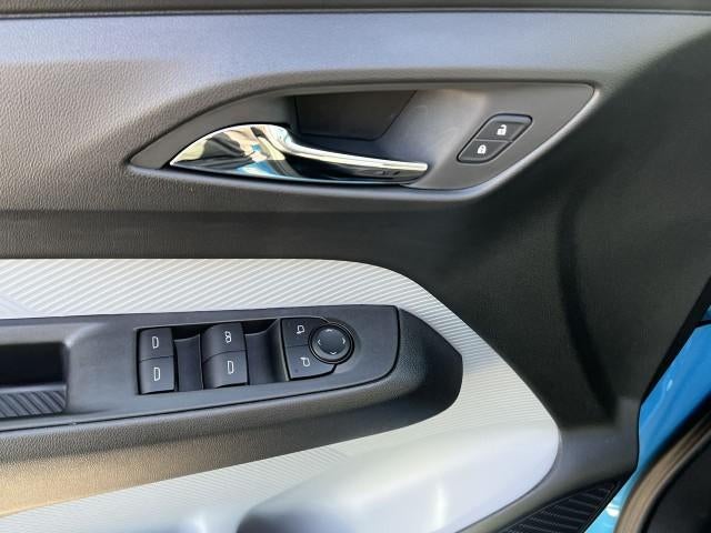 2027 Chevrolet Bolt FWD 4dr LT