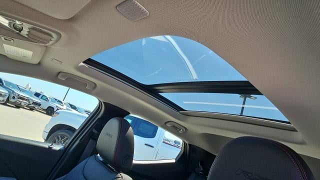 2027 Chevrolet Bolt FWD 4dr RS