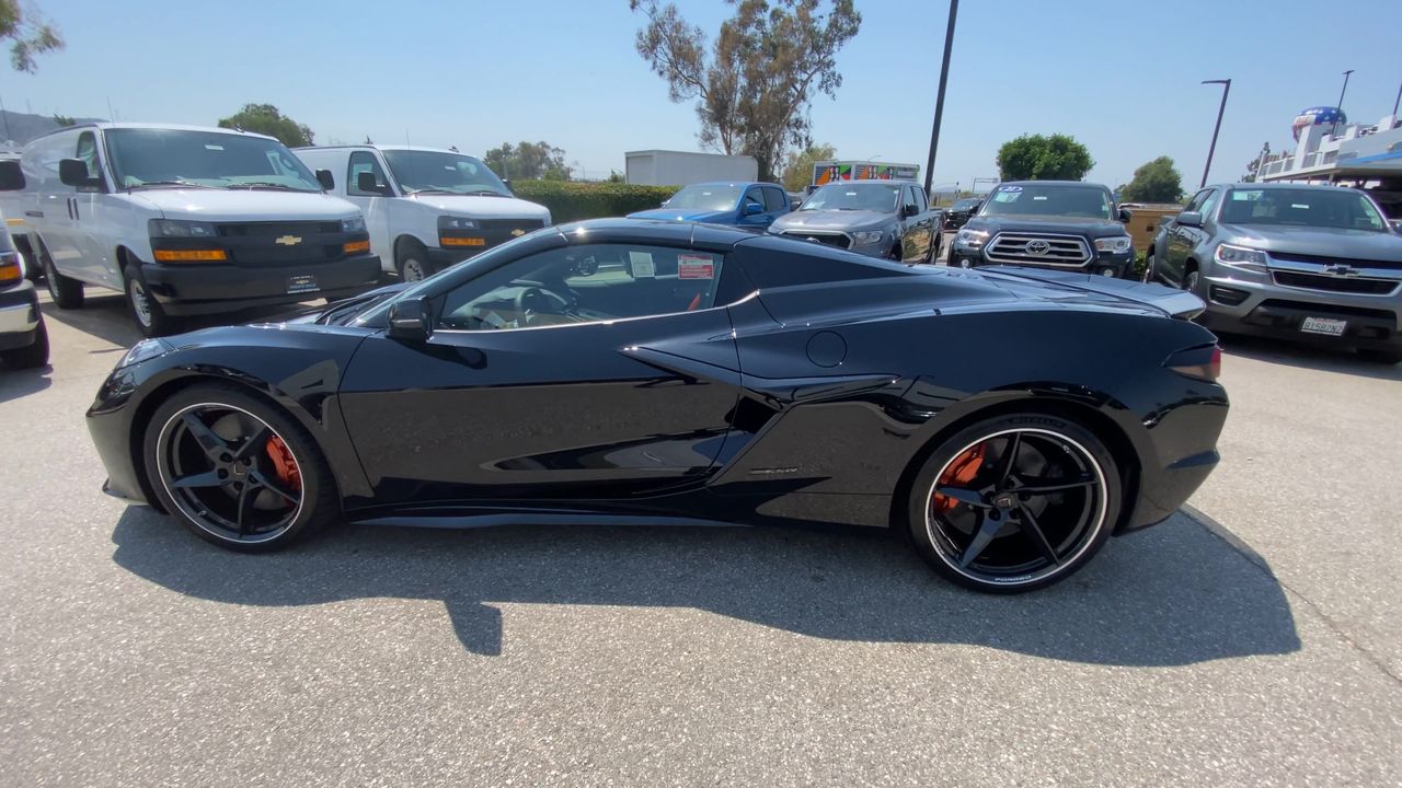 2025 Chevrolet Corvette E-Ray Base