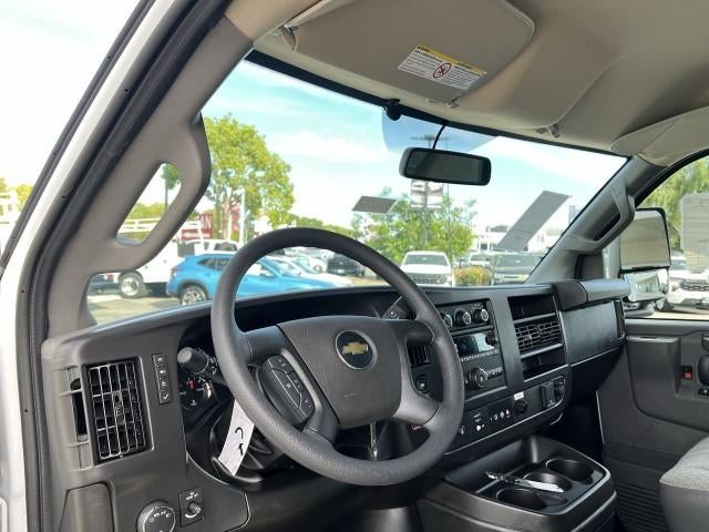 2025 Chevrolet Express Cutaway 3500 3500 Van 139"