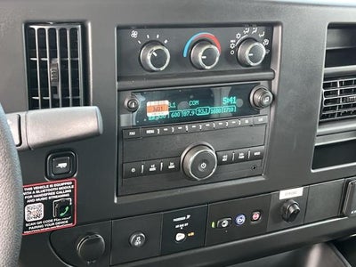2025 Chevrolet Express Cutaway 3500 3500 Van 139"