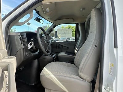 2025 Chevrolet Express Cutaway 3500 3500 Van 139"