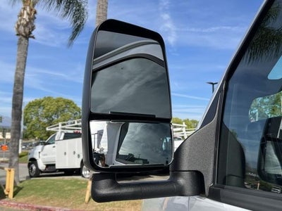 2025 Chevrolet Express Cutaway 3500 3500 Van 139"