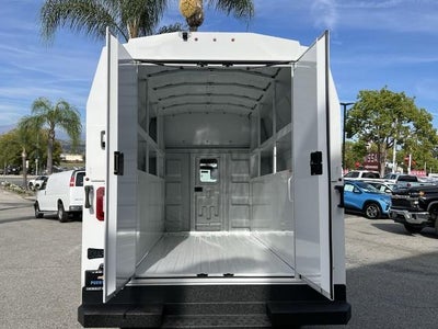 2025 Chevrolet Express Cutaway 3500 3500 Van 139"