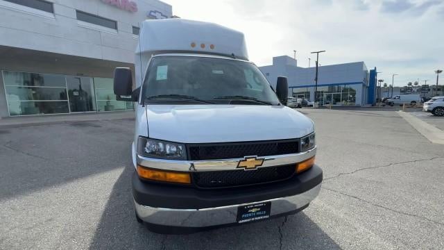 2025 Chevrolet Express Cutaway 3500 3500 Van 139"