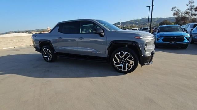 2025 Chevrolet Silverado EV RST - Extended Range