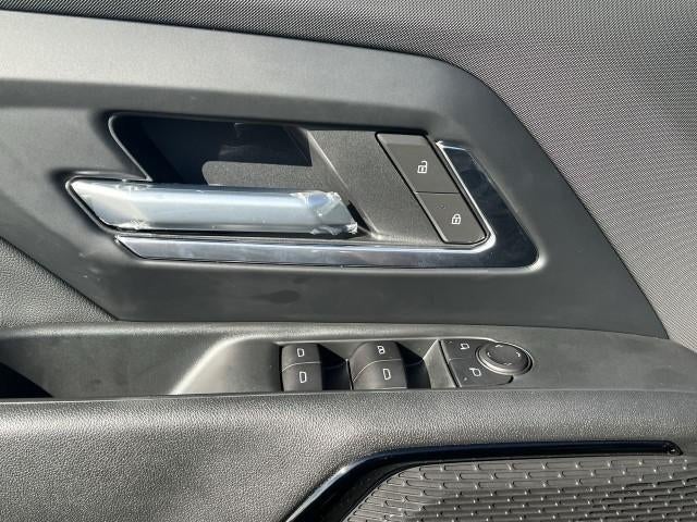 2026 Chevrolet Silverado EV e4WD Crew Cab Standard Range LT