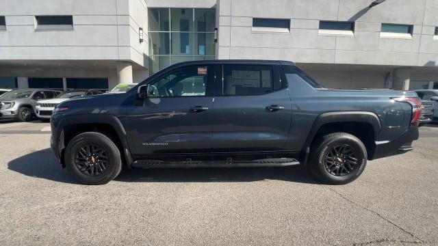 2026 Chevrolet Silverado EV e4WD Crew Cab Standard Range LT