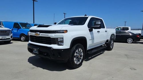 2026 Chevrolet Silverado 2500 HD Crew Cab Standard Box 2-Wheel Drive Custom