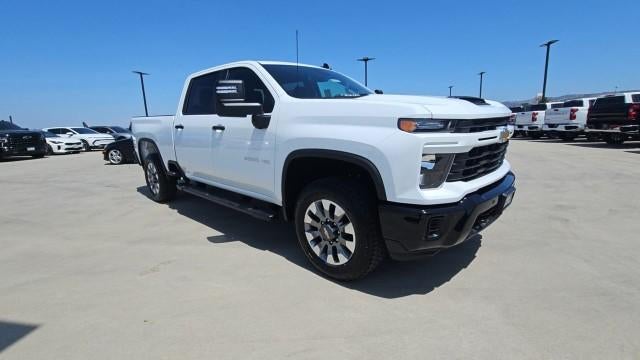 2026 Chevrolet Silverado 2500 HD Crew Cab Standard Box 2-Wheel Drive Custom