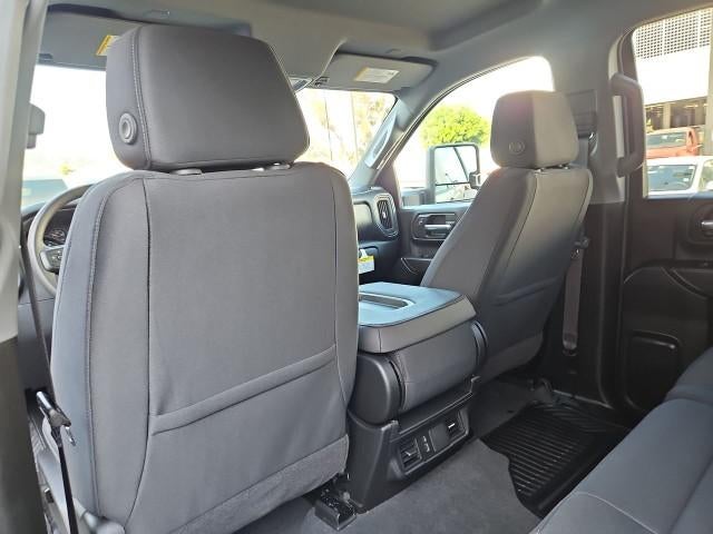 2026 Chevrolet Silverado 2500 HD Crew Cab Standard Box 2-Wheel Drive Custom