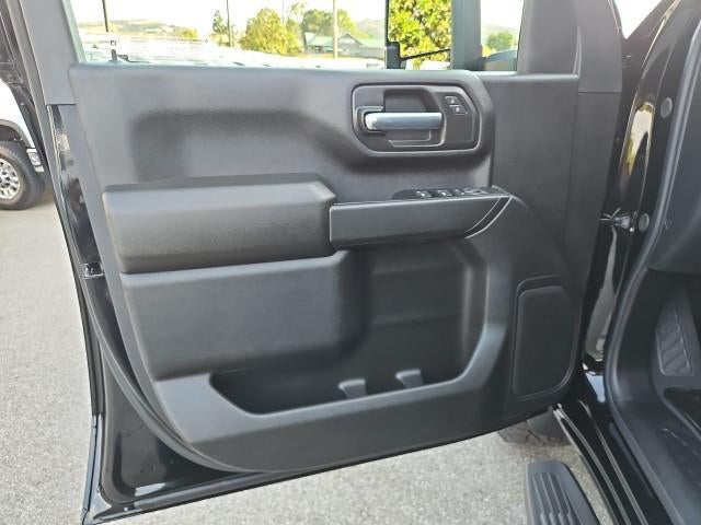 2026 Chevrolet Silverado 2500 HD Crew Cab Standard Box 2-Wheel Drive Custom