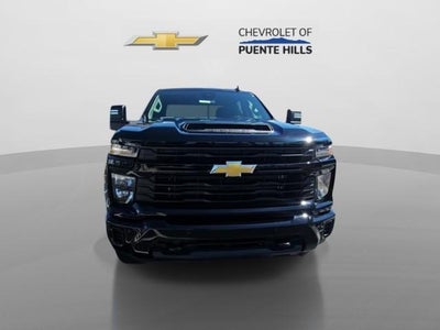2026 Chevrolet Silverado 2500 HD Crew Cab Standard Box 4-Wheel Drive Custom