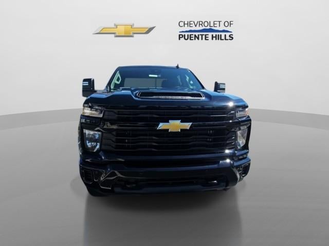 2026 Chevrolet Silverado 2500 HD Crew Cab Standard Box 4-Wheel Drive Custom