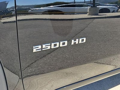 2026 Chevrolet Silverado 2500 HD Crew Cab Standard Box 4-Wheel Drive Custom
