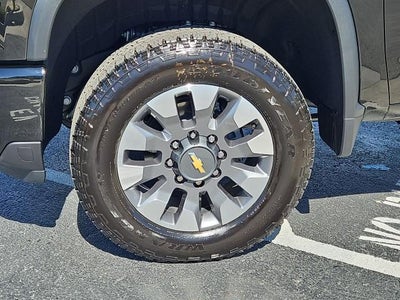 2026 Chevrolet Silverado 2500 HD Crew Cab Standard Box 4-Wheel Drive Custom