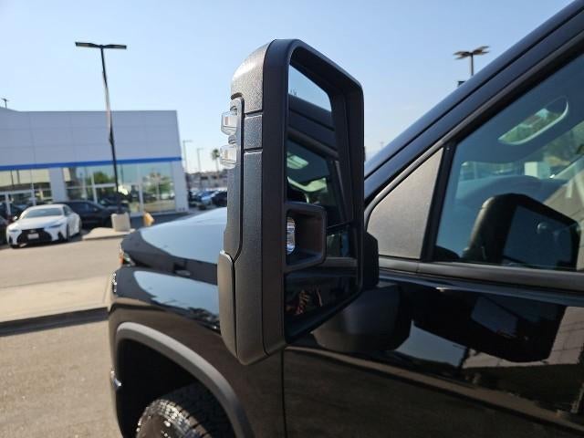 2026 Chevrolet Silverado 2500 HD Crew Cab Standard Box 4-Wheel Drive Custom