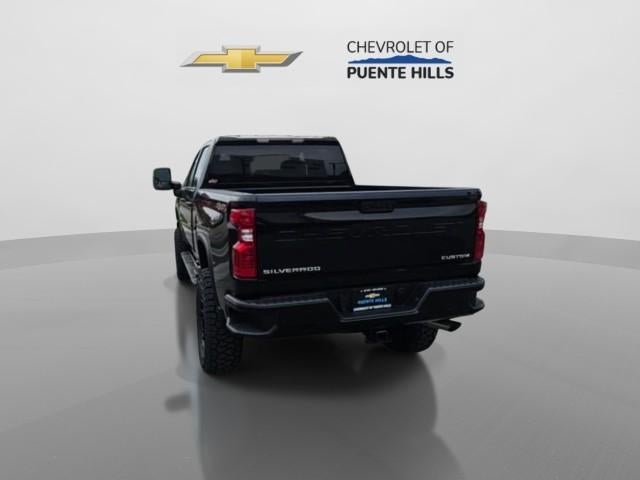 2026 Chevrolet Silverado 2500 HD Crew Cab Standard Box 4-Wheel Drive Custom
