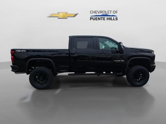 2026 Chevrolet Silverado 2500 HD Crew Cab Standard Box 4-Wheel Drive Custom