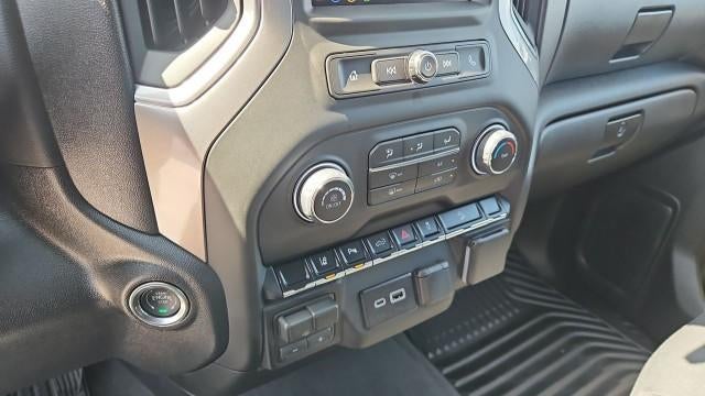 2026 Chevrolet Silverado 2500 HD Crew Cab Standard Box 4-Wheel Drive Custom
