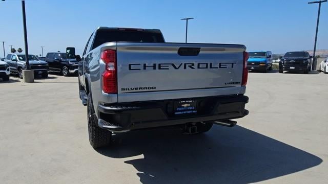 2026 Chevrolet Silverado 2500 HD Crew Cab Standard Box 4-Wheel Drive Custom