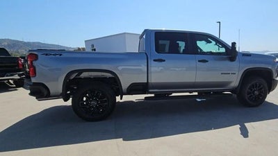2026 Chevrolet Silverado 2500 HD Crew Cab Standard Box 4-Wheel Drive Custom