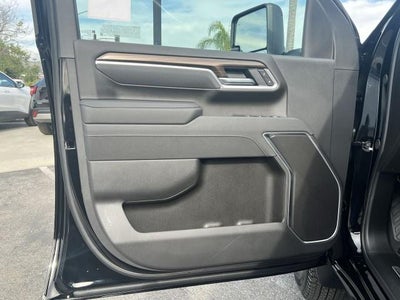 2026 Chevrolet Silverado 3500 HD Crew Cab Long Box 4-Wheel Drive LT