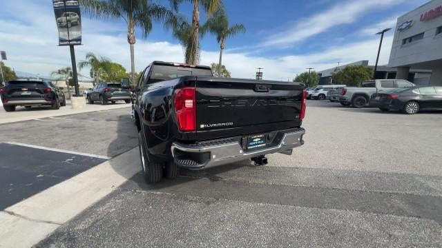 2026 Chevrolet Silverado 3500 HD Crew Cab Long Box 4-Wheel Drive LT
