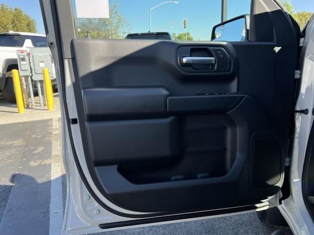 2026 Chevrolet Silverado 1500 Crew Cab Short Box 2-Wheel Drive Custom