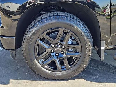 2026 Chevrolet Silverado 1500 Crew Cab Short Box 2-Wheel Drive Custom