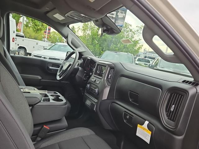 2026 Chevrolet Silverado 1500 Crew Cab Short Box 2-Wheel Drive Custom