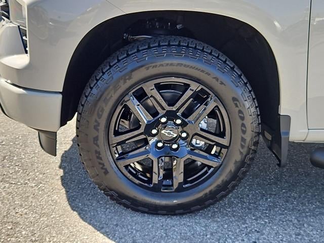 2026 Chevrolet Silverado 1500 Crew Cab Short Box 2-Wheel Drive Custom