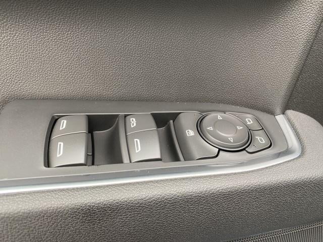 2025 Chevrolet Silverado 1500 Crew Cab Short Box 2-Wheel Drive LT