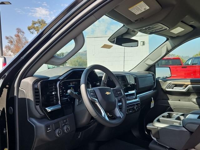 2026 Chevrolet Silverado 1500 Crew Cab Short Box 2-Wheel Drive LT