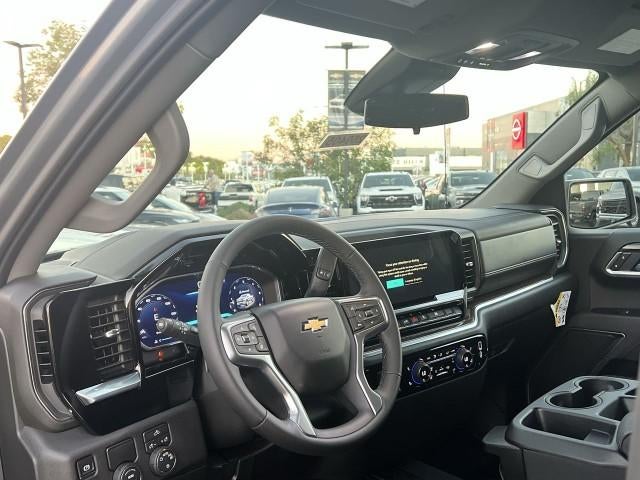 2026 Chevrolet Silverado 1500 Crew Cab Short Box 2-Wheel Drive LT