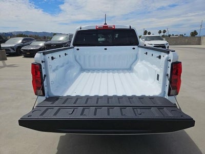 2026 Chevrolet Colorado Crew Cab Short Box 2-Wheel Drive Work Truck