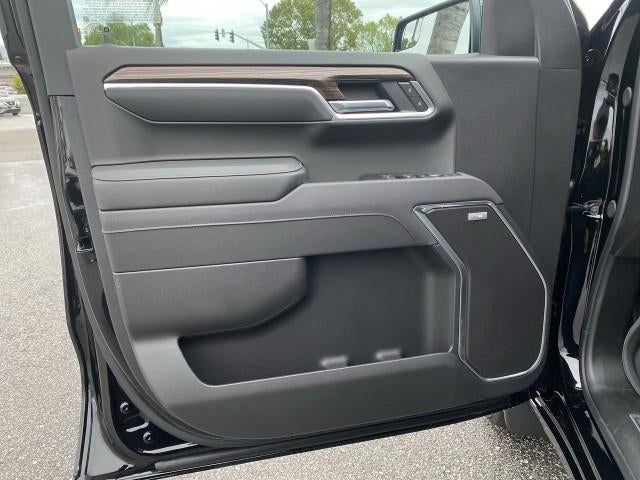 2026 Chevrolet Silverado 1500 Crew Cab Short Box 2-Wheel Drive RST