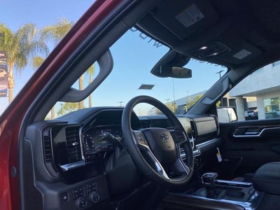 2025 Chevrolet Silverado 1500 Crew Cab Short Box 4-Wheel Drive RST