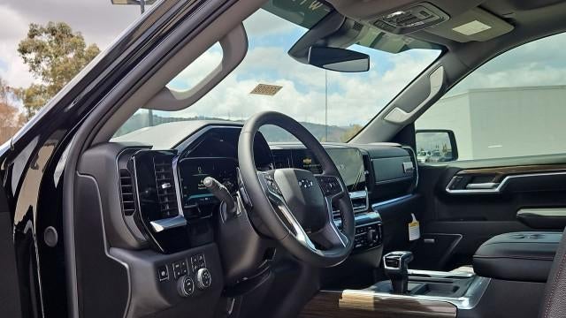2026 Chevrolet Silverado 1500 Crew Cab Short Box 4-Wheel Drive RST
