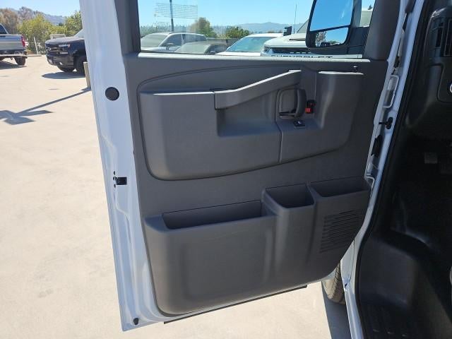 2026 Chevrolet Express Cargo 2500 Regular Wheelbase Rear-Wheel Drive