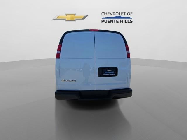 2026 Chevrolet Express Cargo 2500 Regular Wheelbase Rear-Wheel Drive