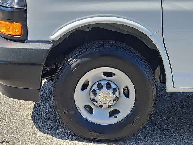 2026 Chevrolet Express Cargo 2500 Regular Wheelbase Rear-Wheel Drive