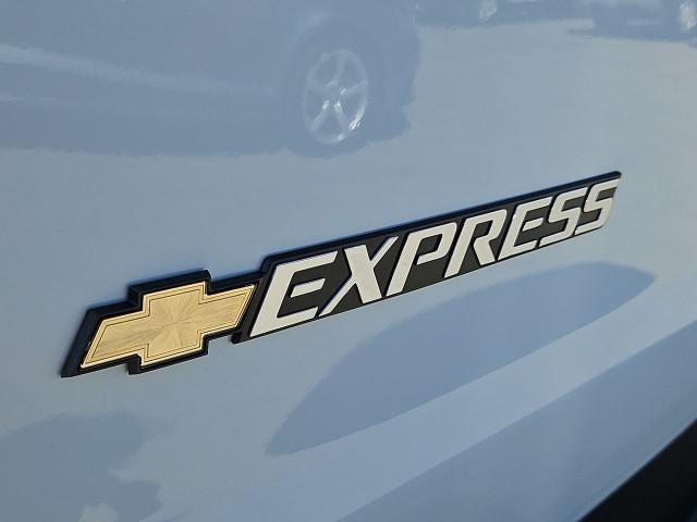 2026 Chevrolet Express Cargo 2500 Regular Wheelbase Rear-Wheel Drive